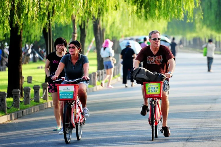 A Cool Summer Escape: 1-Day Hangzhou Day Tour to Nature’s Shade (Jun.-Aug.)
